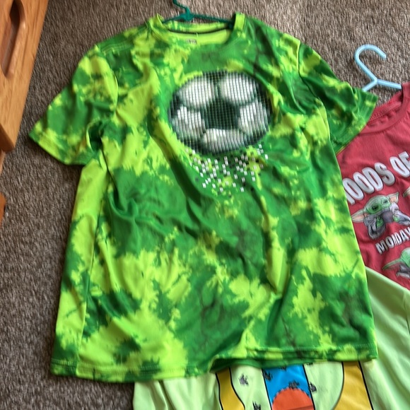 ✨Lot of 6 boys t-shirts✨ all in used but in amazing condition - Picture 2 of 13